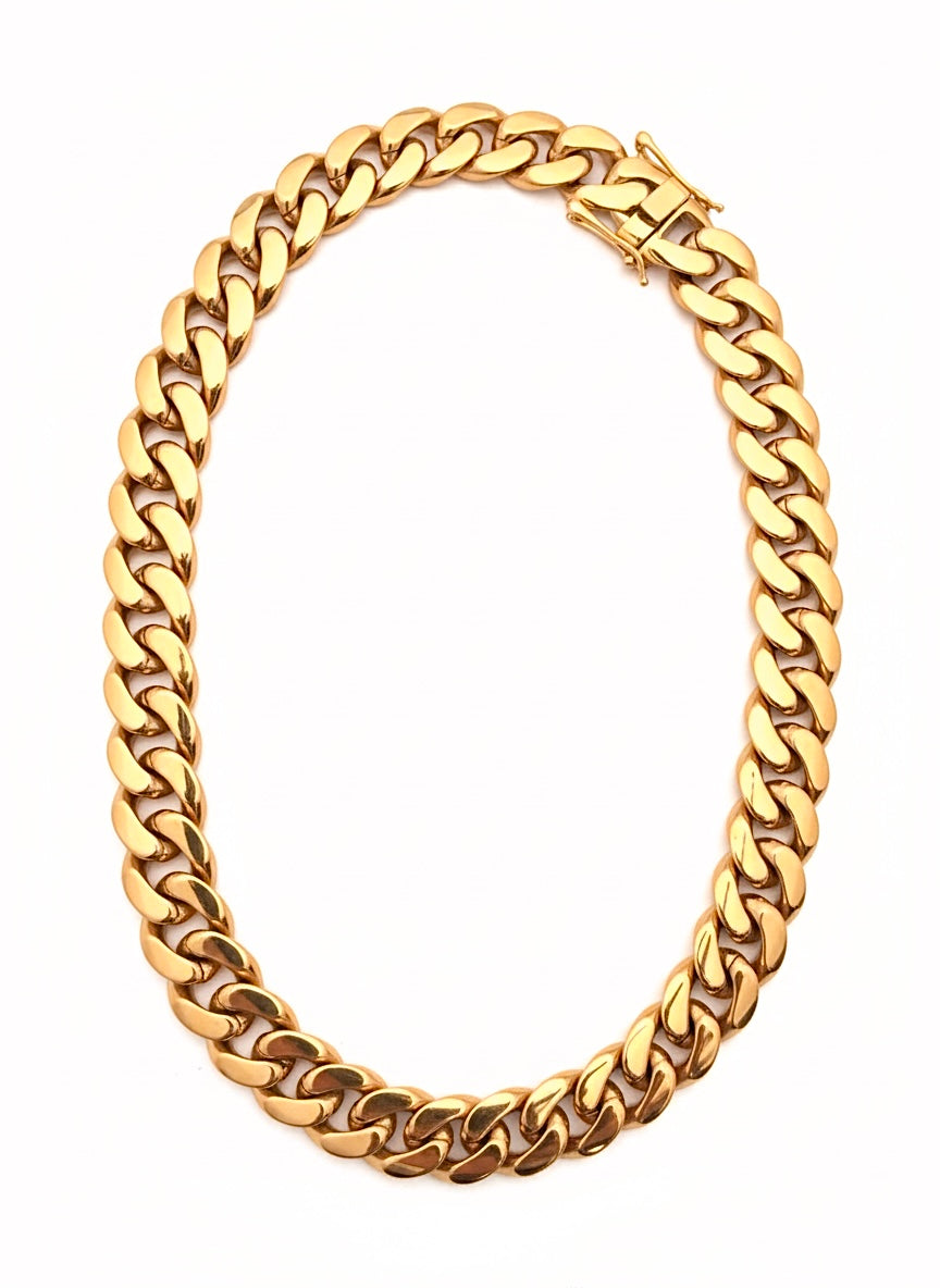 Stainless Steel 18k gold plated Cuban link necklace.