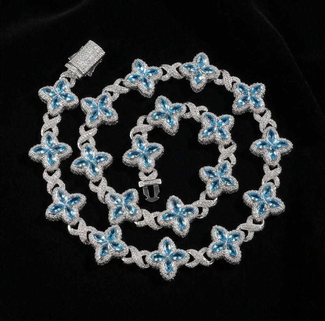 18k white gold plated Iced Out 4 leaf Chain.