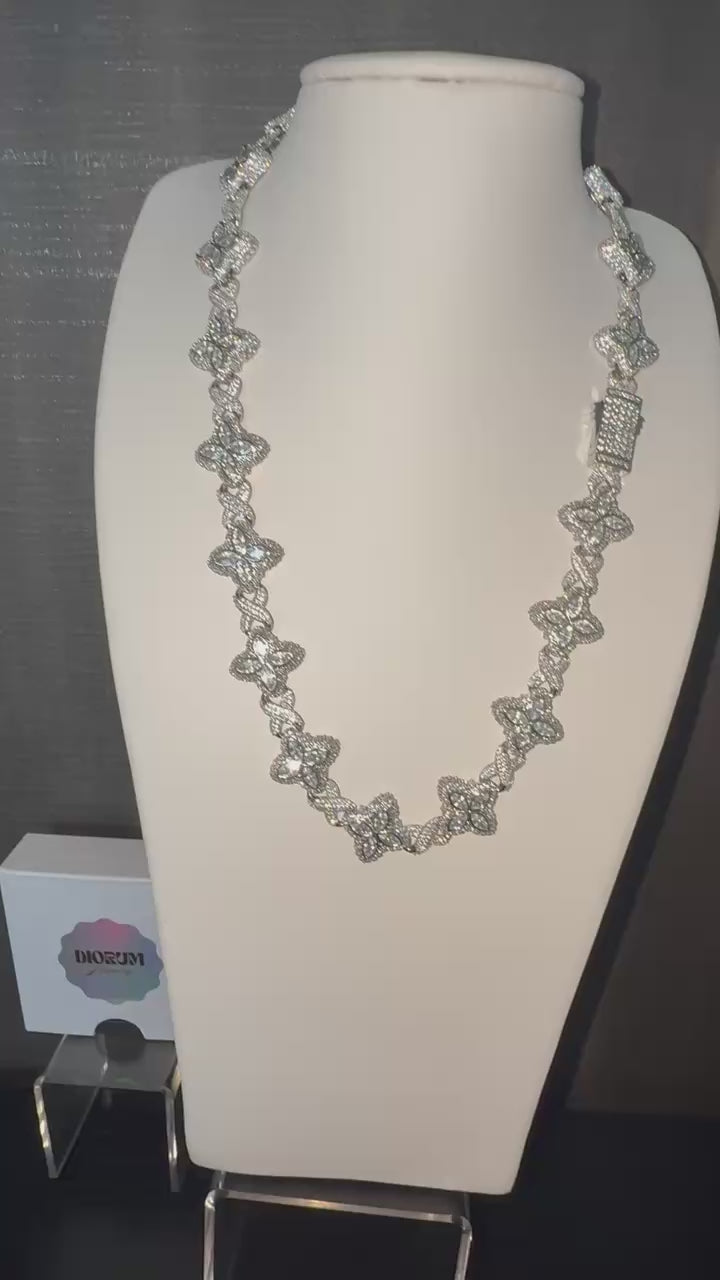18k white gold plated Iced Out 4 leaf Chain.